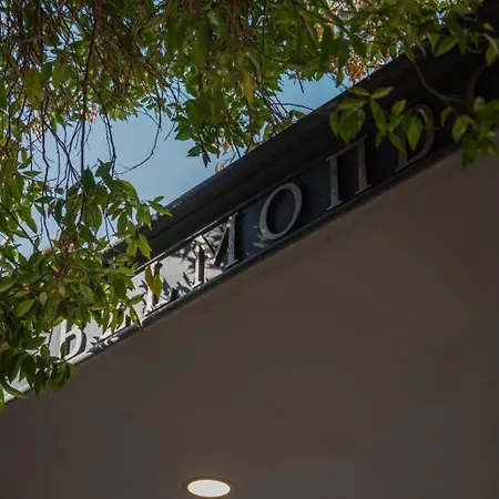 ホテル Belmondo Old Town