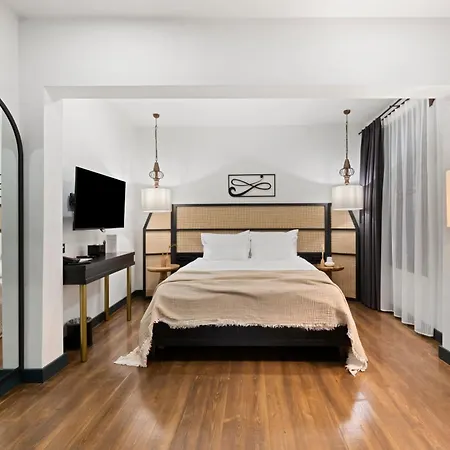 Belmondo Old Town Hotel *