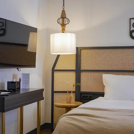 Belmondo Old Town Hotel