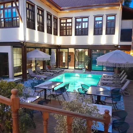 Hotel Belmondo Old Town Antália