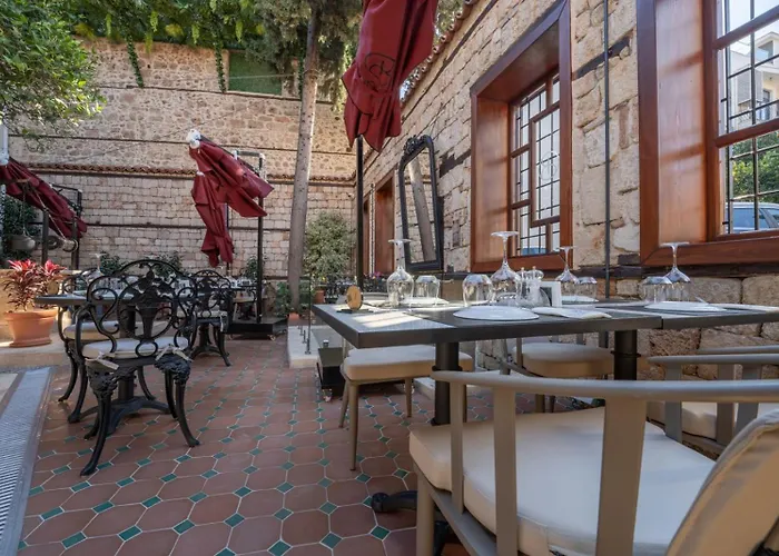 Belmondo Old Town Hotel Antalya