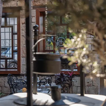 Belmondo Old Town אנטליה