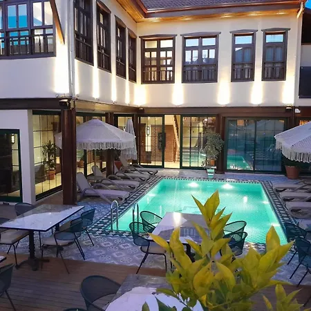 Belmondo Old Town מלון אנטליה