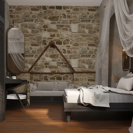 Belmondo Old Town מלון